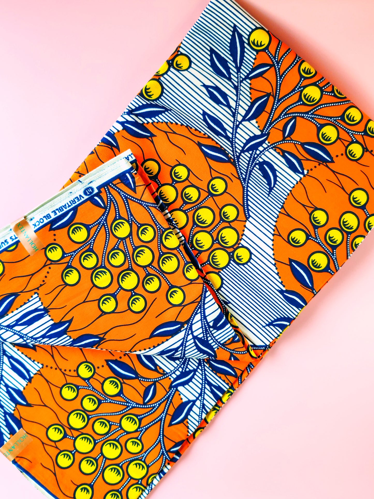 Tissu Wax “Ouessant” – La chaleur des îles et la fraîcheur marine