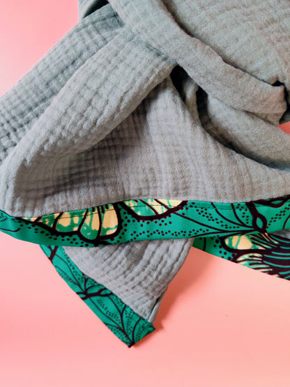 Chèche en gaze de coton Vert Saue – création artisanale – Yaala – fabriquée en Bretagne