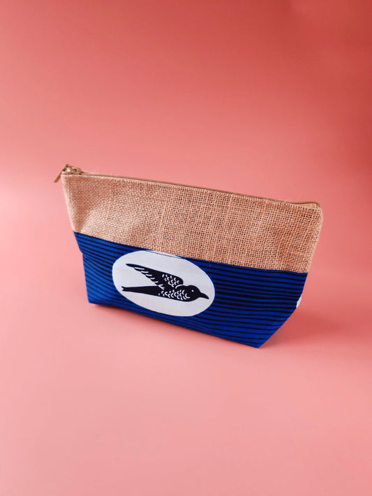 Trousse en toile de jute & wax Hirondelles – Artisanat du Burkina Faso