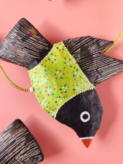 Fil d’oiseaux Vert – Papier mâché & perles